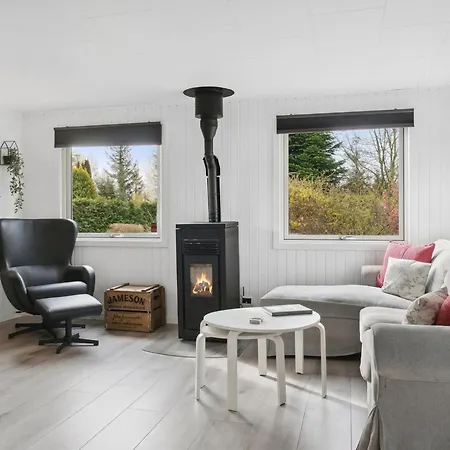 Silvana - 750m From The Sea By Interhome * Bøtø By